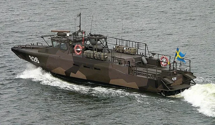 Шведскі баявы катар 90 (CB 90) Шведский боевой катер 90 Swedish Combat Boat 90 (CB 90)