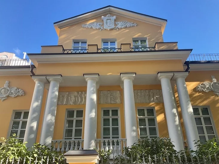 homestead "Nobleman's Nest" Timur Ivanov асабняк "Дваранскае гняздо" Цімур Іваноў усадьба«Дворянское гнездо» Тимура Иванова 