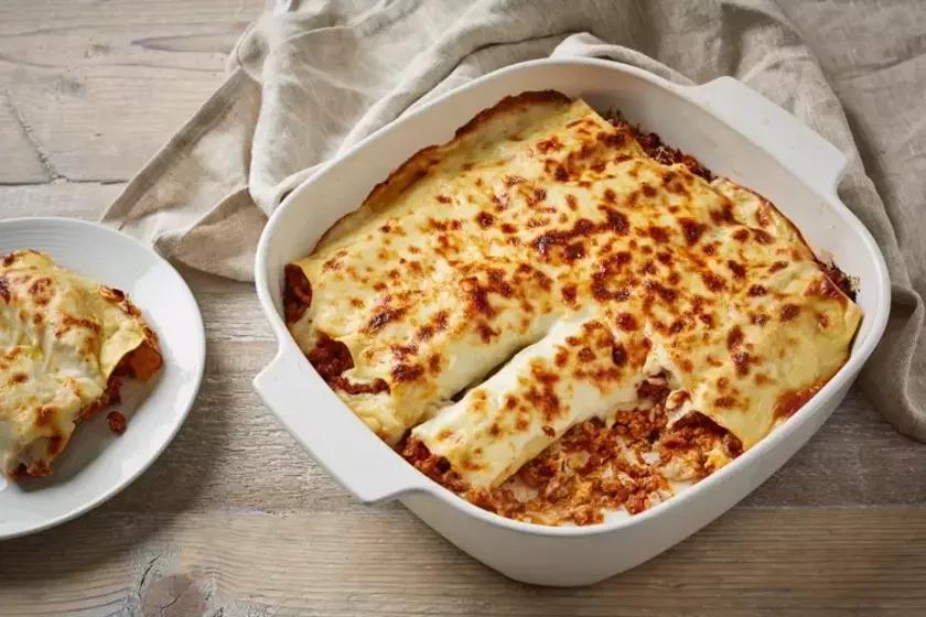 Cannelloni with minced beef